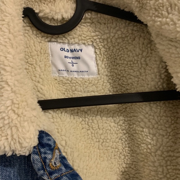 Old navy Sherpa denim jacket - Picture 2 of 3